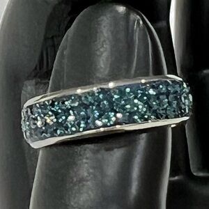 Swarovski Elements Midnight Blue Crystal Sparkle Ring size 6